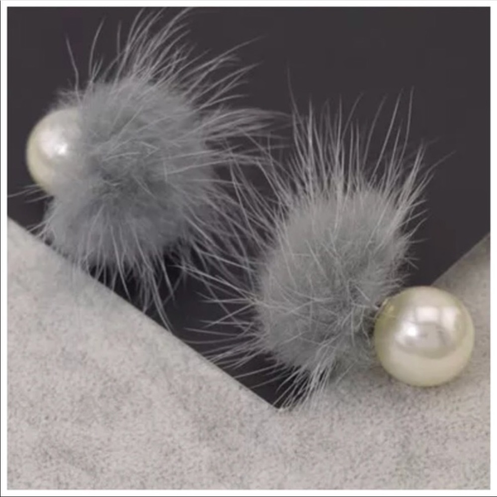 Faux Fur Double Sided Pearl Earrings - Picture 4 of 8